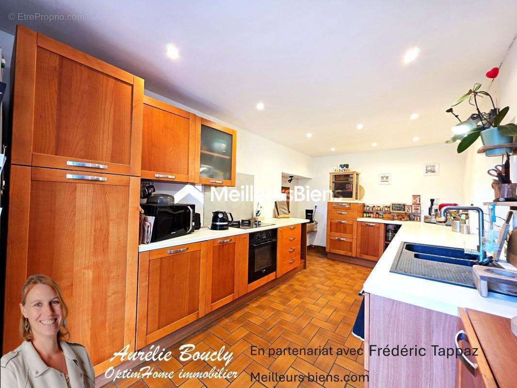 Maison à SAINT-LAURENT-DU-PONT