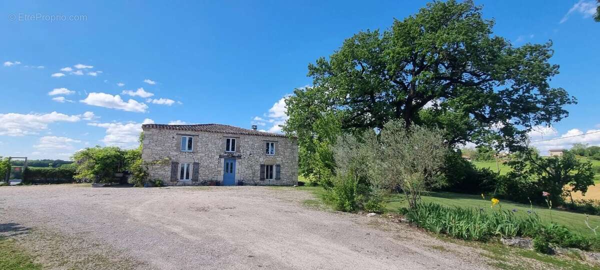 Maison à MONTPEZAT-DE-QUERCY