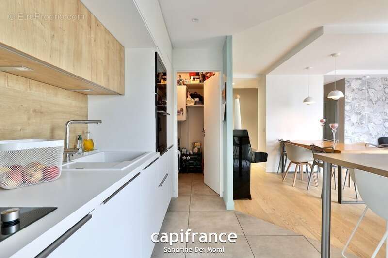 Appartement à TASSIN-LA-DEMI-LUNE