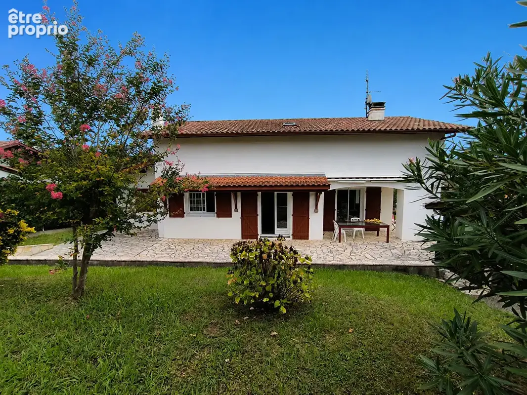 Maison Urrugne 6 pièce(s) 167 m2 - photo 2