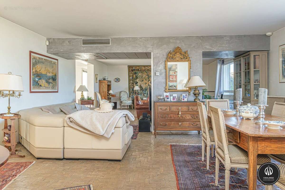 Appartement à MARSEILLE-8E