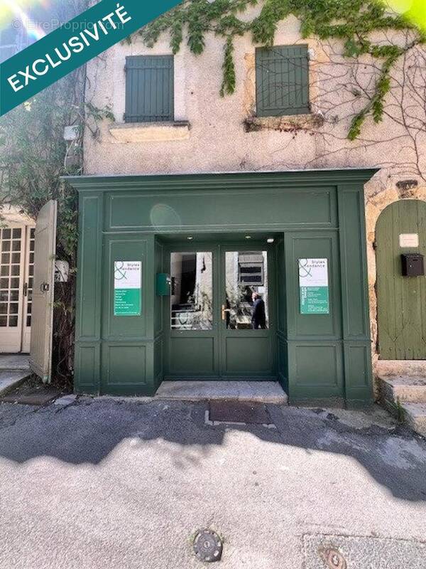 Photo 1 - Commerce à LOURMARIN