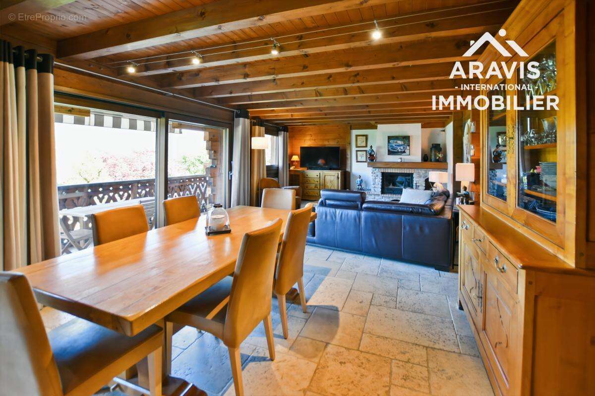 Maison à ARACHES-LA-FRASSE