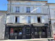 Appartement à MONTMOREAU-SAINT-CYBARD