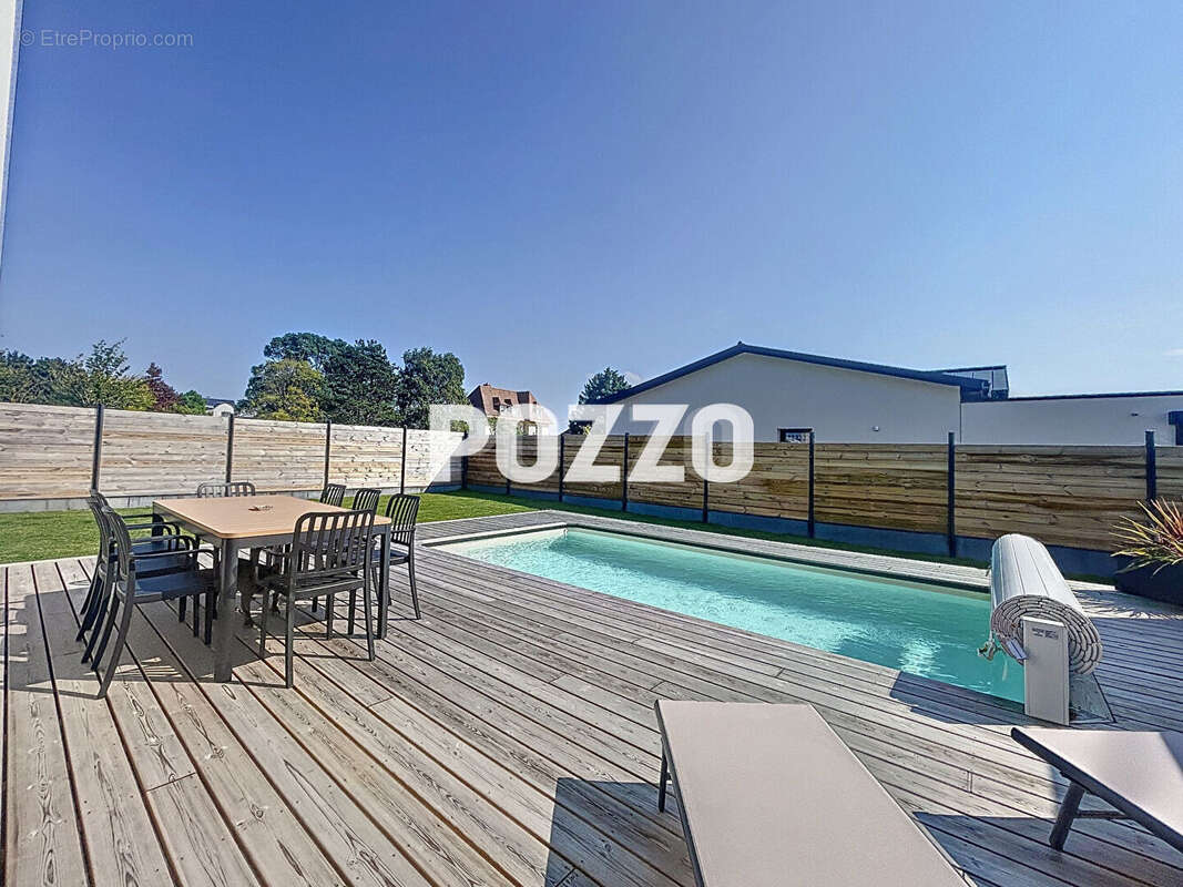 Maison à SAINT-PAIR-SUR-MER