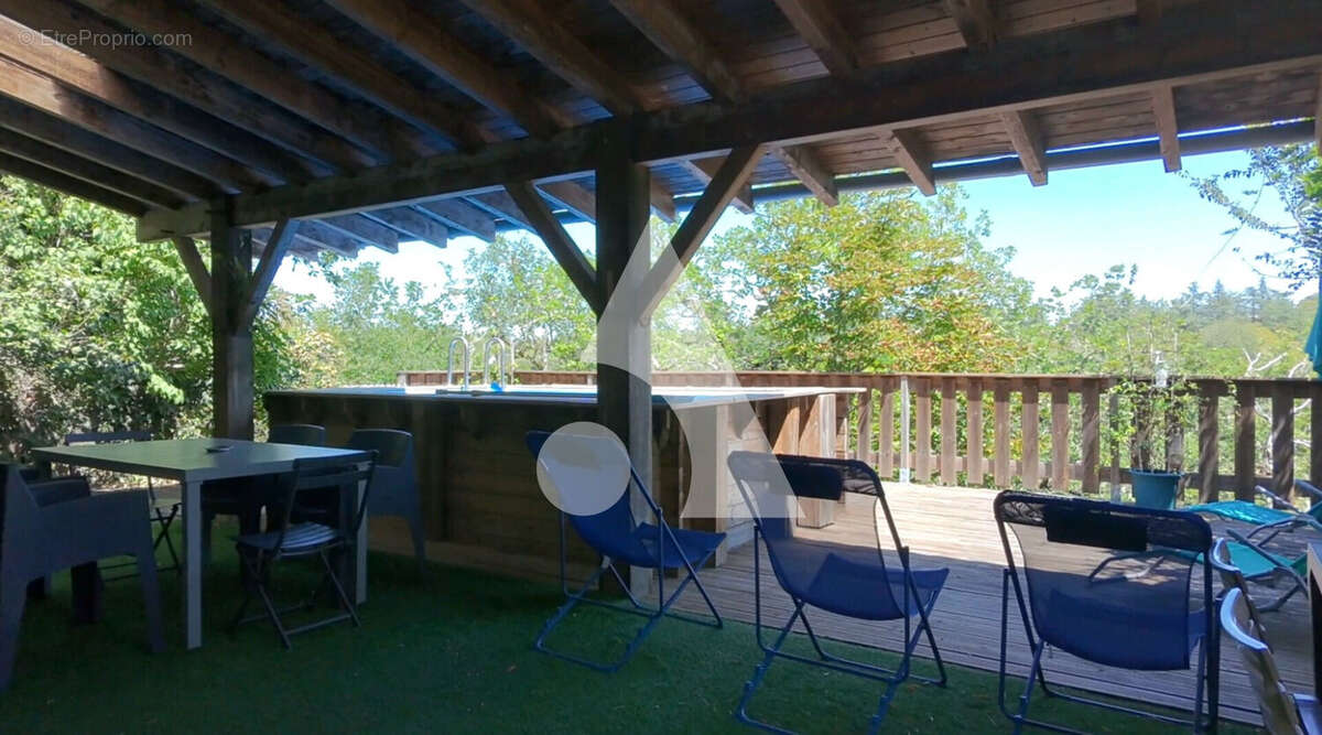 Maison 269m², 11 pièces, 8 chambres - photo 3