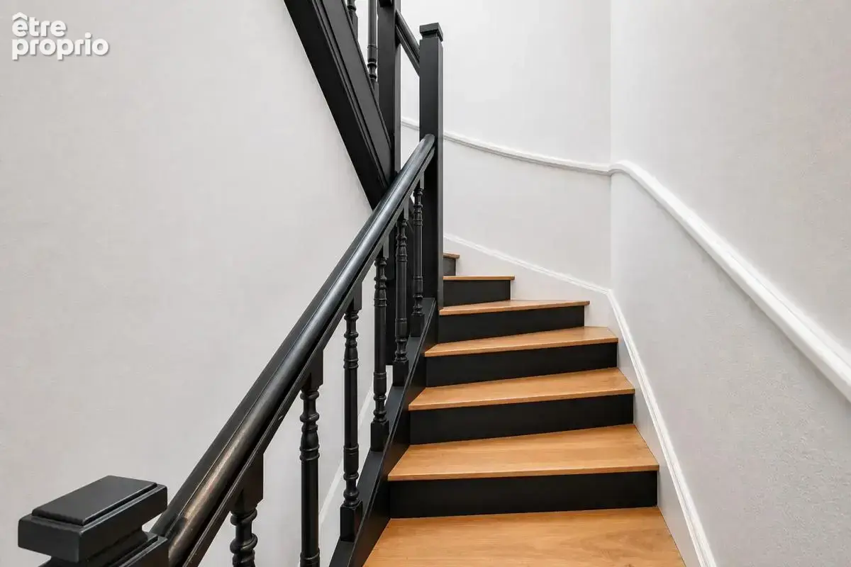 Maison de 8 pièces de 170 m² à Abrest - photo 6
