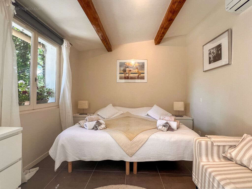 Maison à COLLOBRIERES