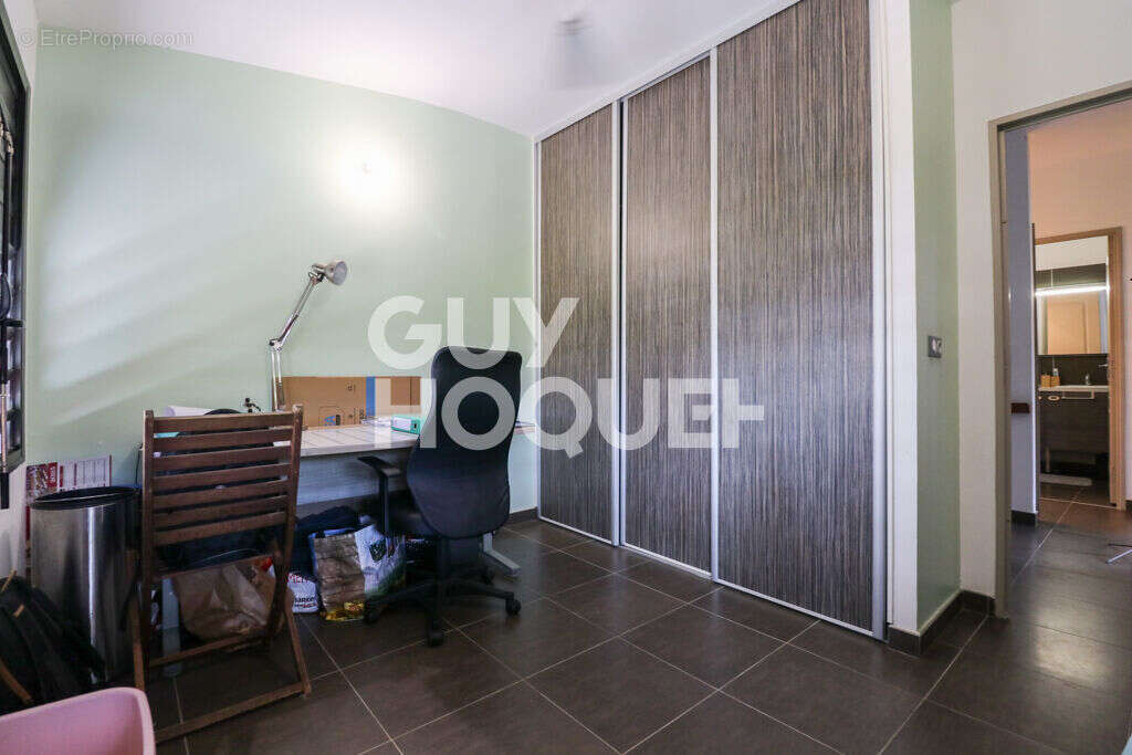 Appartement à SAINT-DENIS