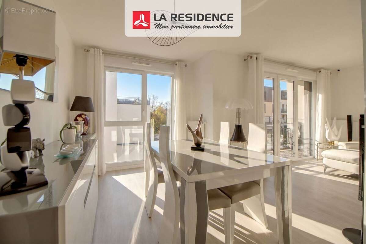 Appartement à VERNEUIL-SUR-SEINE