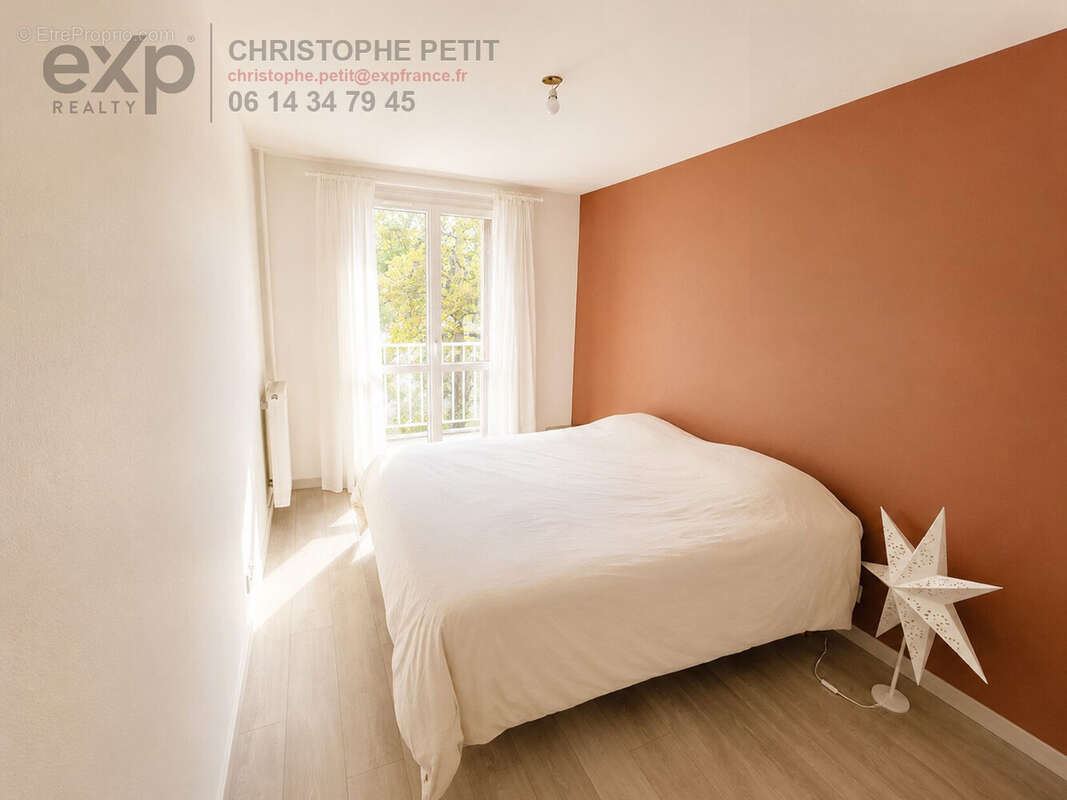 Appartement à FONTENAY-LE-FLEURY