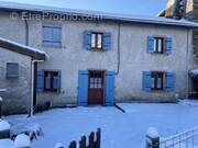 Maison à CHATEL-MONTAGNE