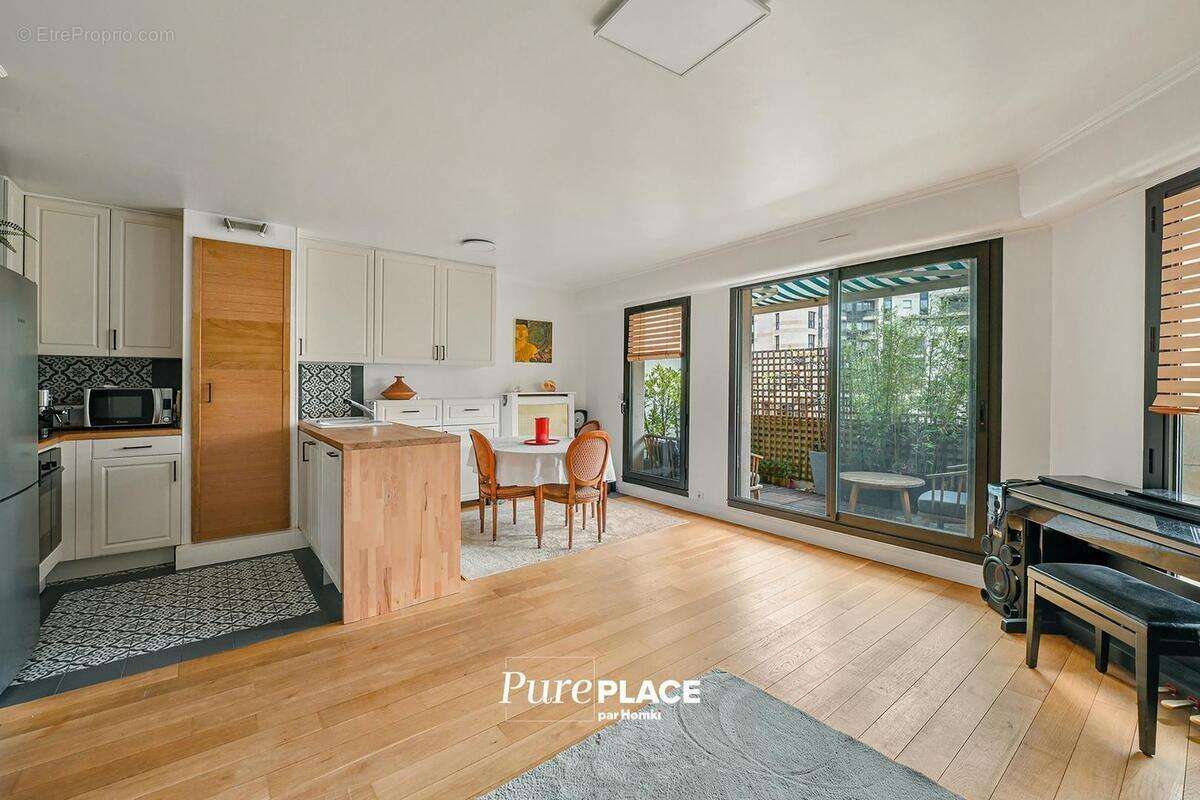 Appartement à LEVALLOIS-PERRET