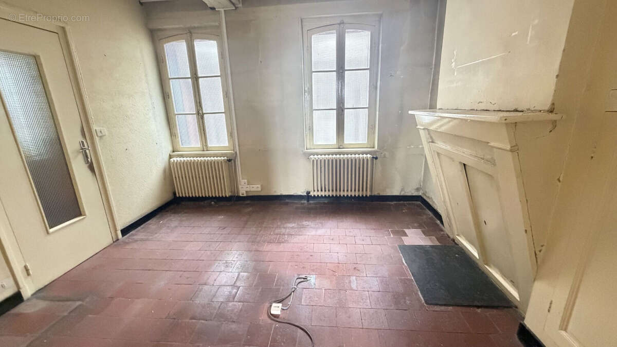 Maison Salbris 12 pièce(s) 248.15 m2 - photo 6