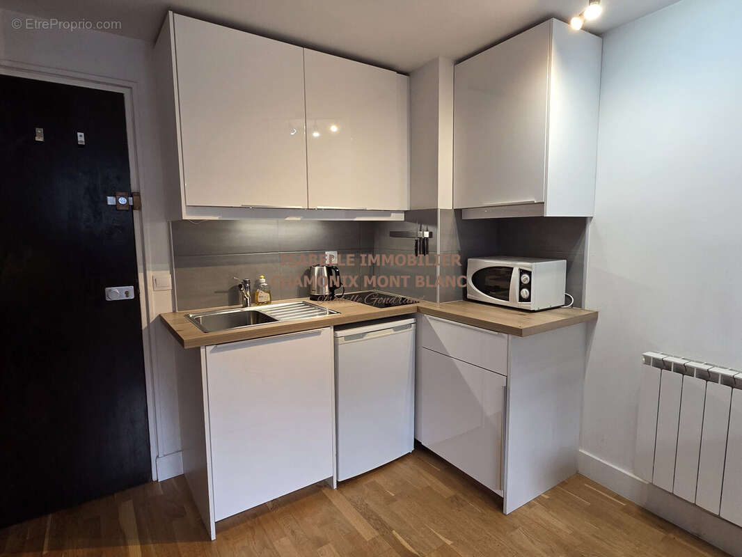 Coin cuisine /Vente appartement Chamonix - Appartement à CHAMONIX-MONT-BLANC