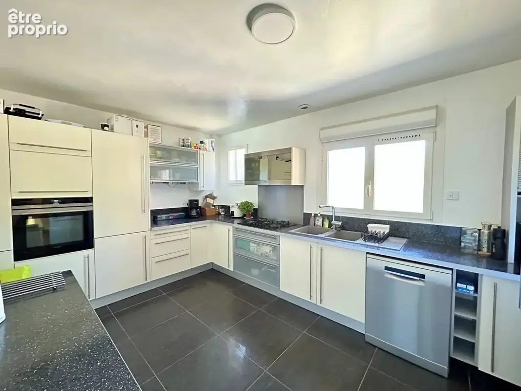 Villa de plain pied 160 m² sur 8000 m² - photo 7