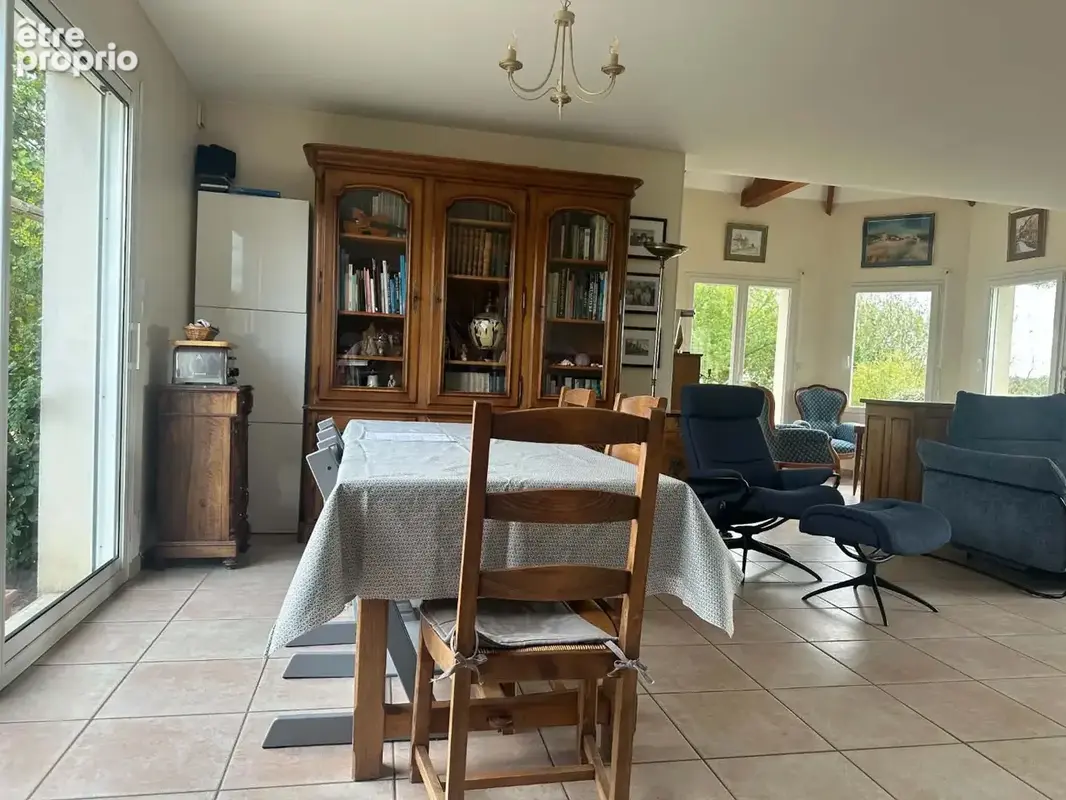 Maison familiale avec vie de plain pied 164m² - photo 9