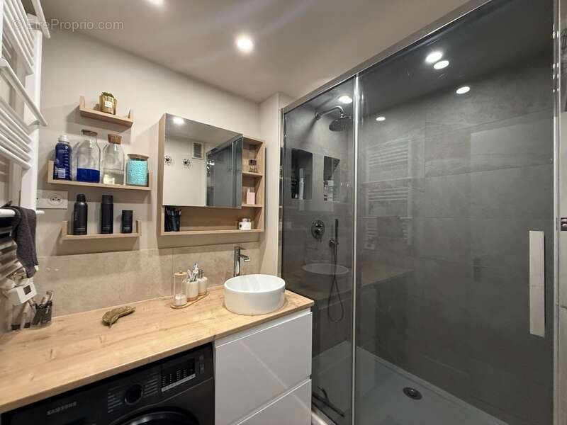 Appartement à MONT-SAINT-AIGNAN