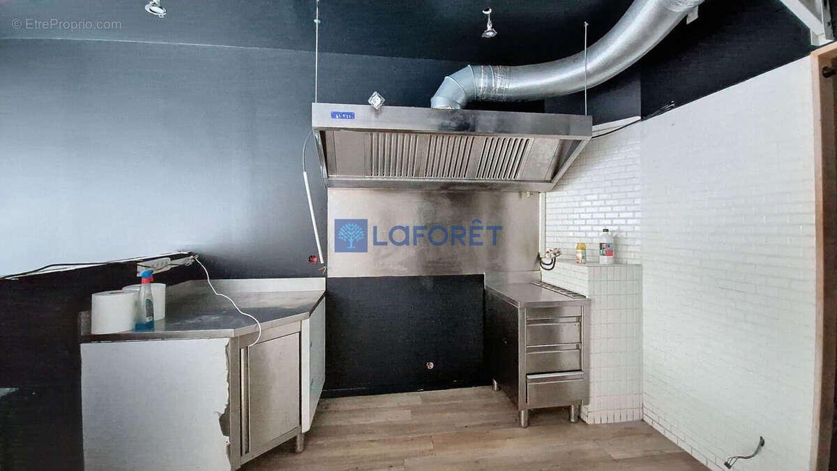 Commerce à MARSEILLE-11E