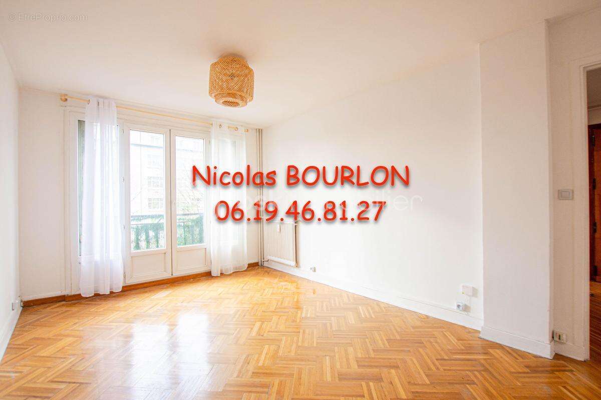 Appartement à SAINT-MAUR-DES-FOSSES