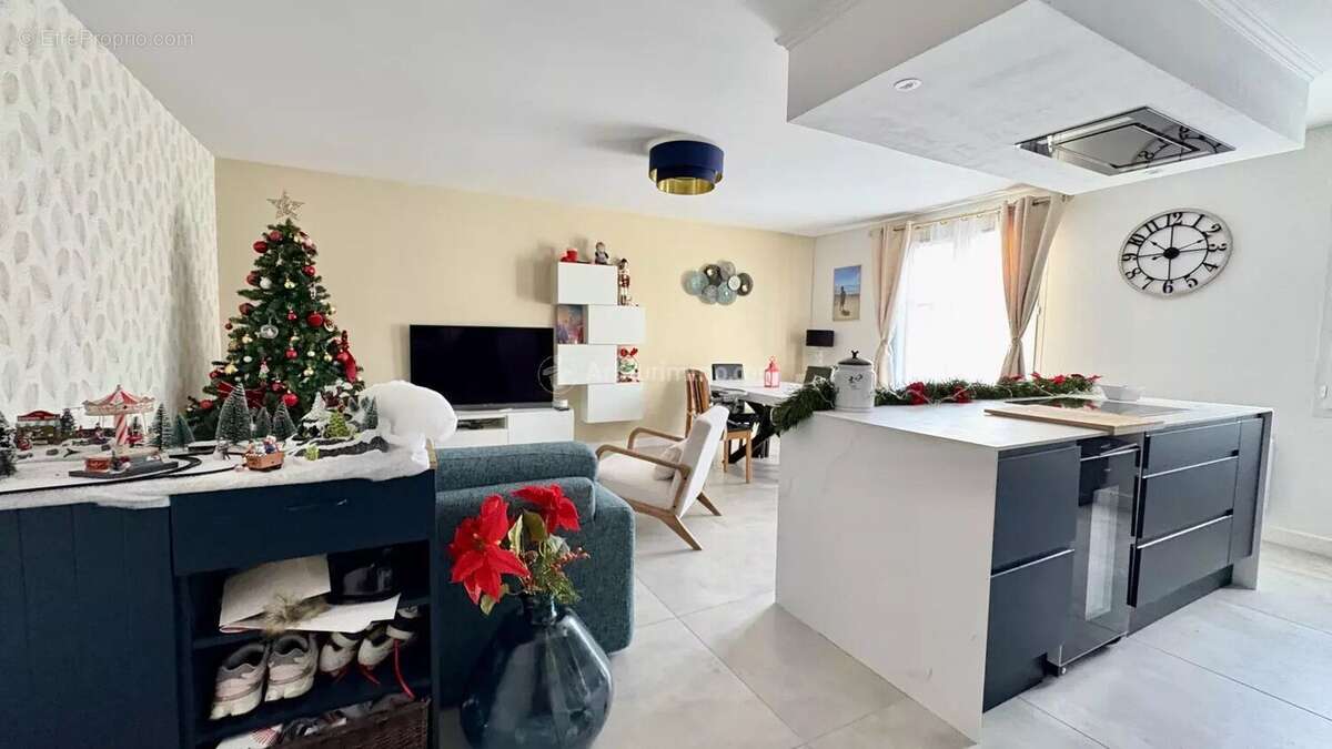 Appartement à MAGNY-LE-HONGRE