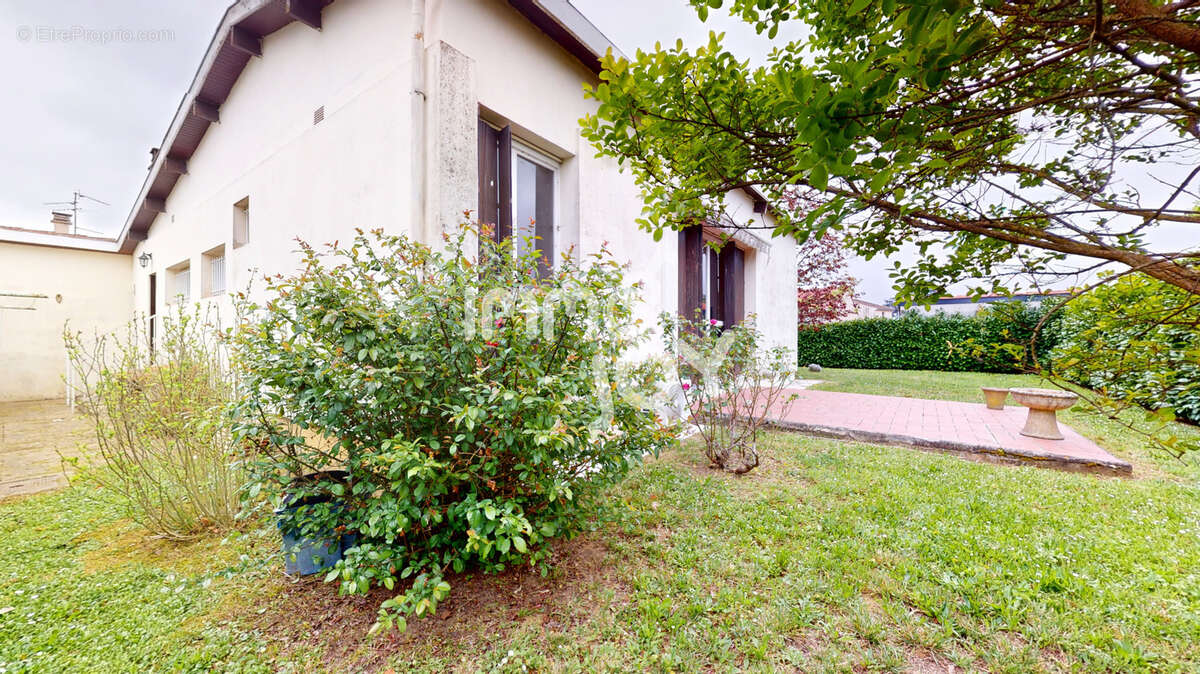 Maison à Vendre BEAUZELLE - photo 9