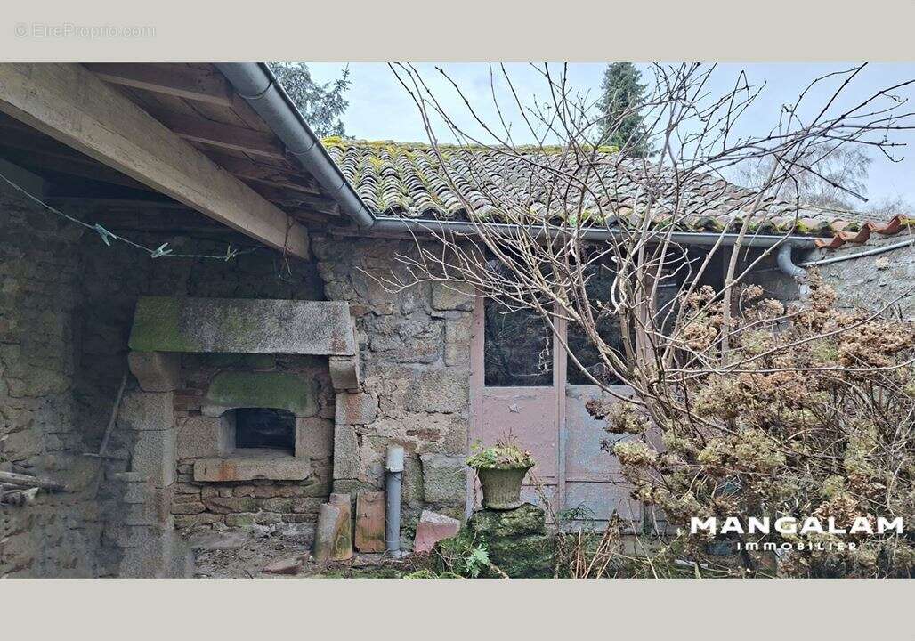 Maison à MORTEMART