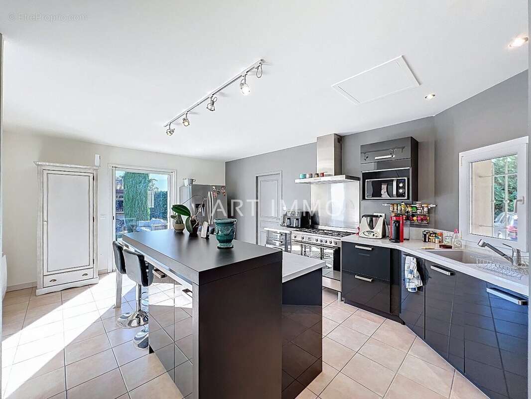 Maison à CABRIERES-D&#039;AVIGNON