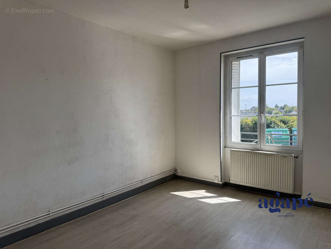 Appartement 304 m² à Nevers  - photo 9