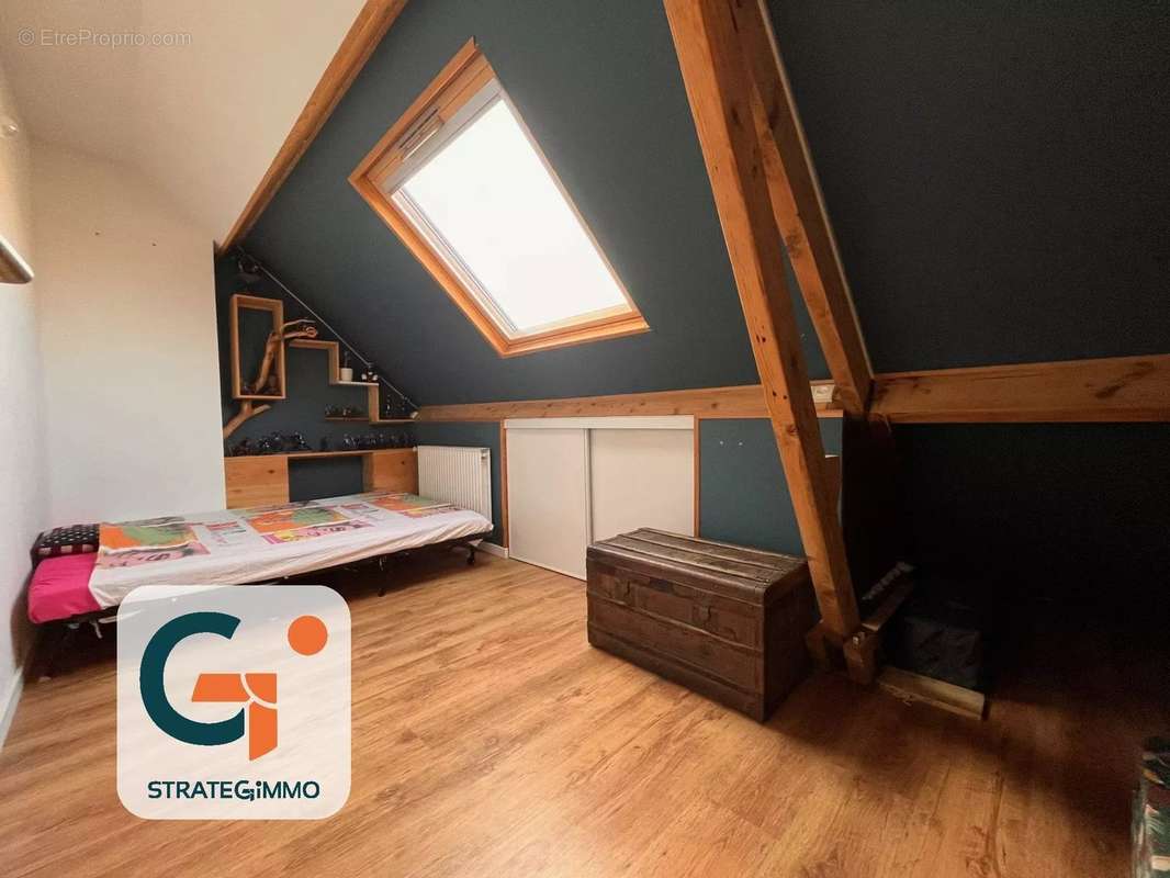 Maison à SAINT-ETIENNE-DU-ROUVRAY