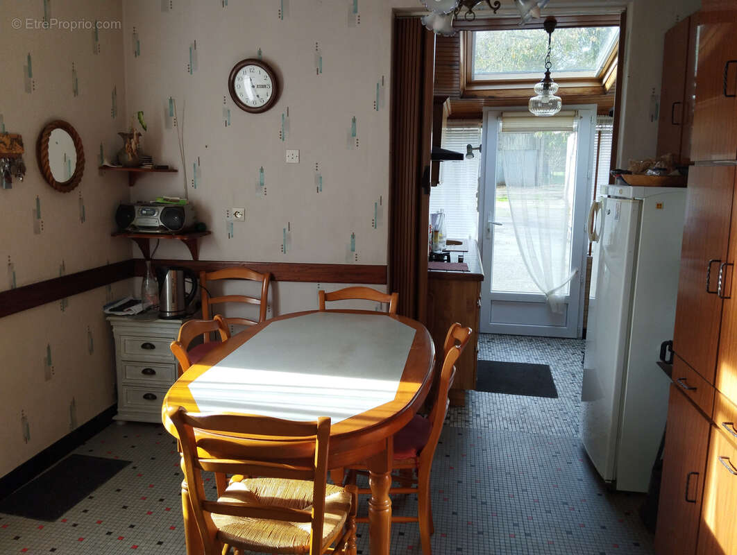 Maison 6 chambres 160m2 avec deux grandes dépendances - photo 6