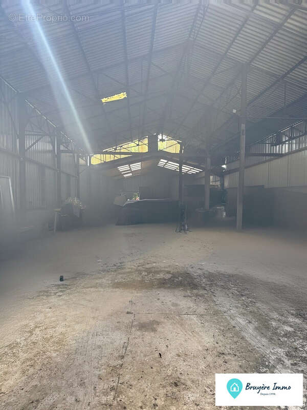 Commerce à BUIRONFOSSE