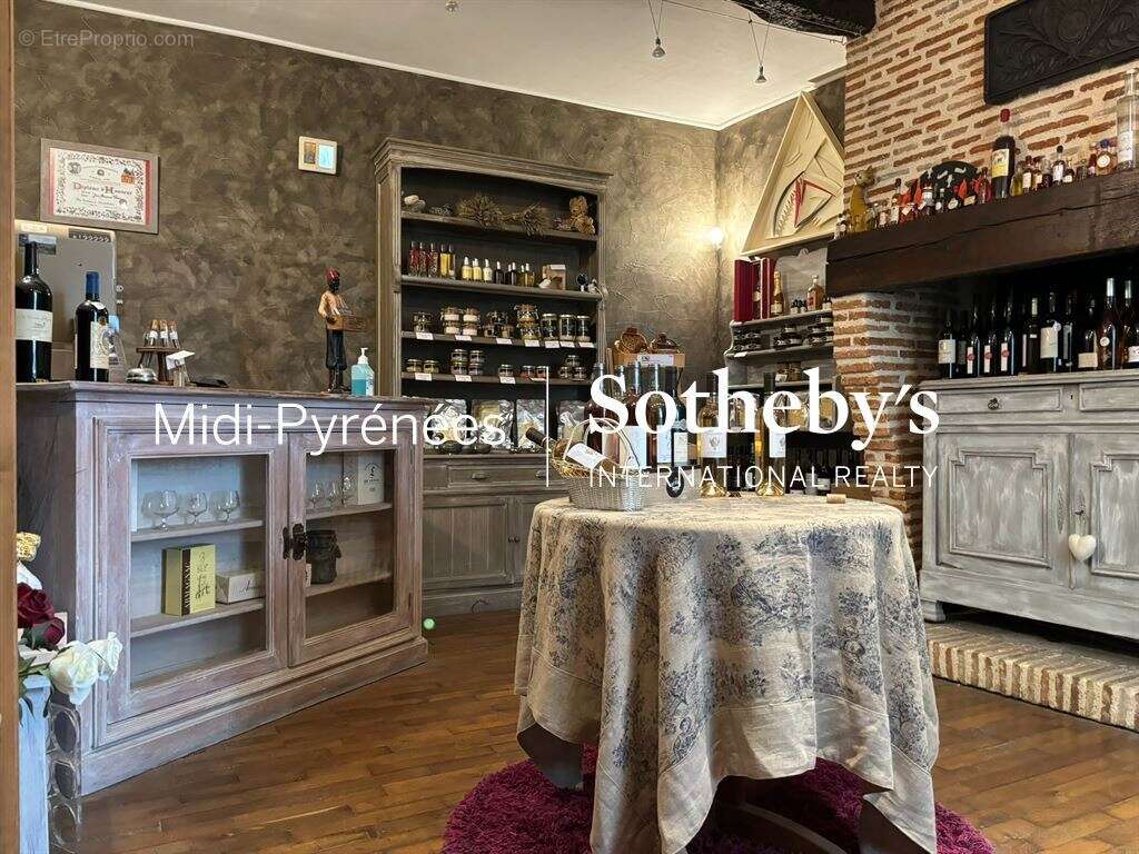 Maison à SAINT-JEAN-POUTGE