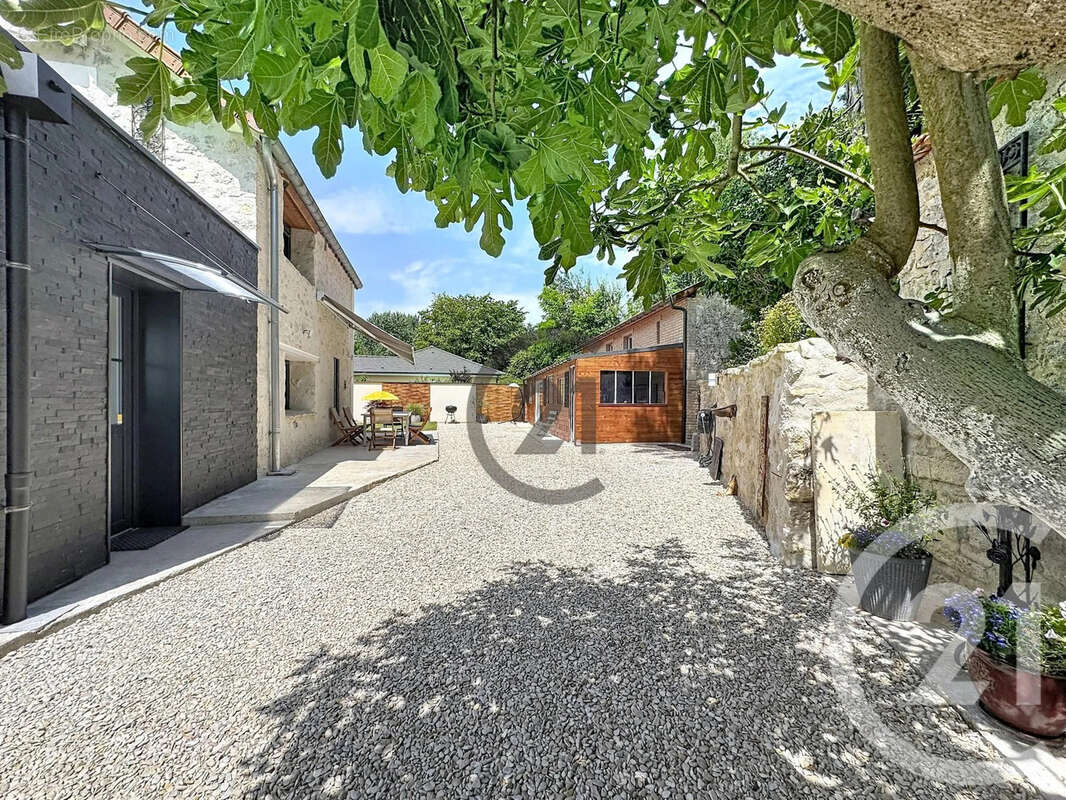 Maison à MONTIGNY-SUR-VESLE