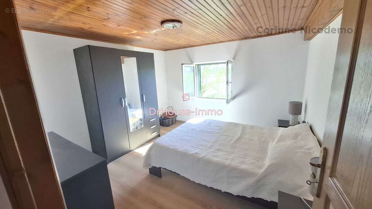 Maison à PORT-SAINTE-MARIE