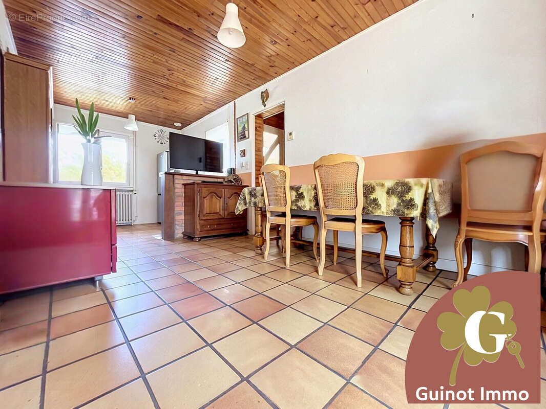 Maison 57 m² à Lillebonne  - photo 2