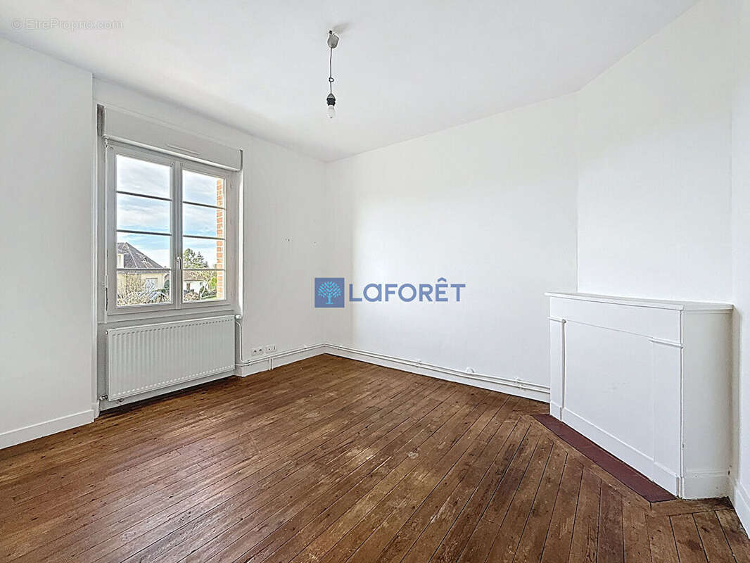 Maison à SAINT-GEORGES-DES-GROSEILLERS