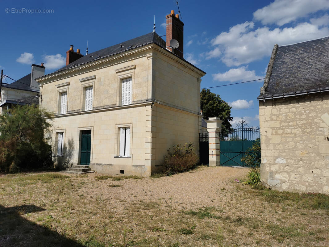 Maison à BENAIS
