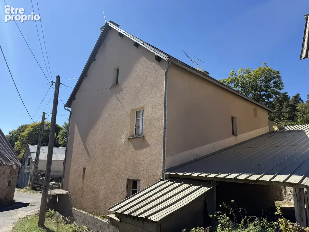EXCLUSIVITE 144 : GR 65, Ancienne maison d'habitation à rénover sur l 'Aubrac. - photo 6