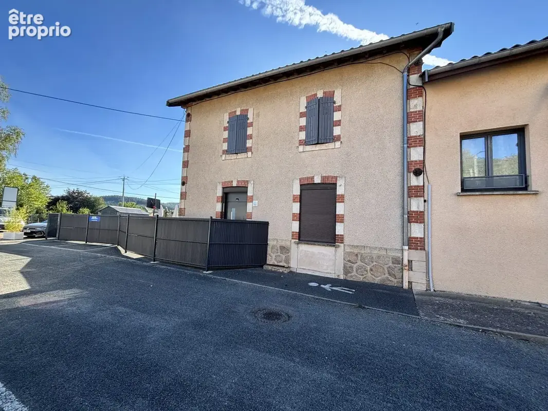 Maison à OUROUX