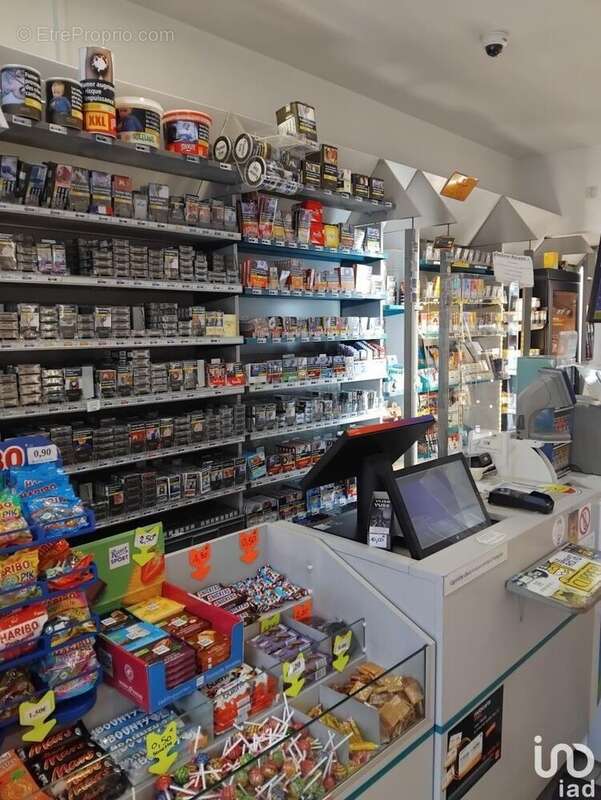 Photo 3 - Commerce à VOIRON