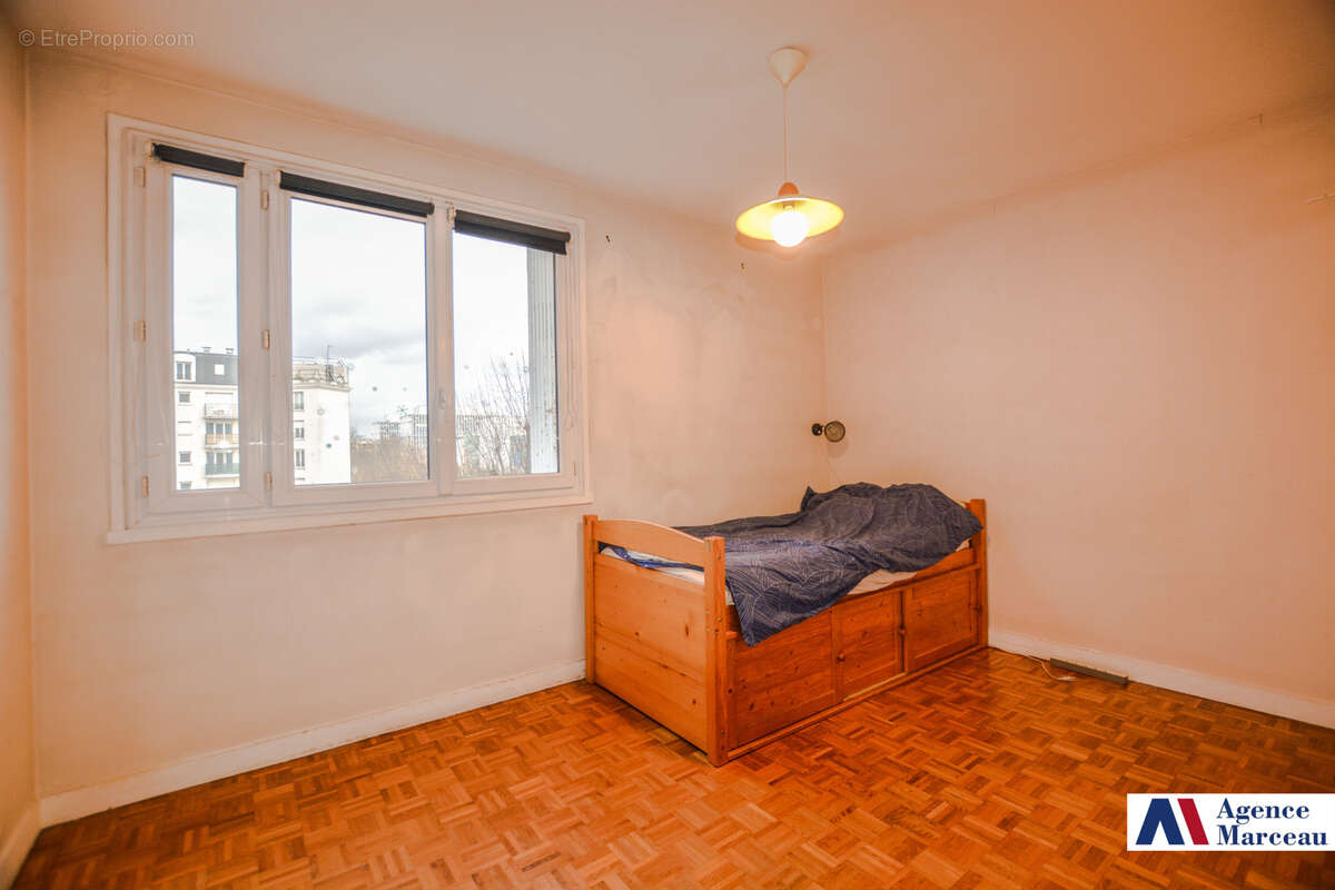 Appartement à COURBEVOIE