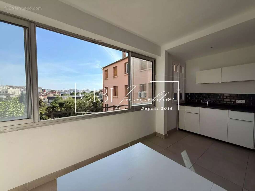 Appartement à MARSEILLE-14E