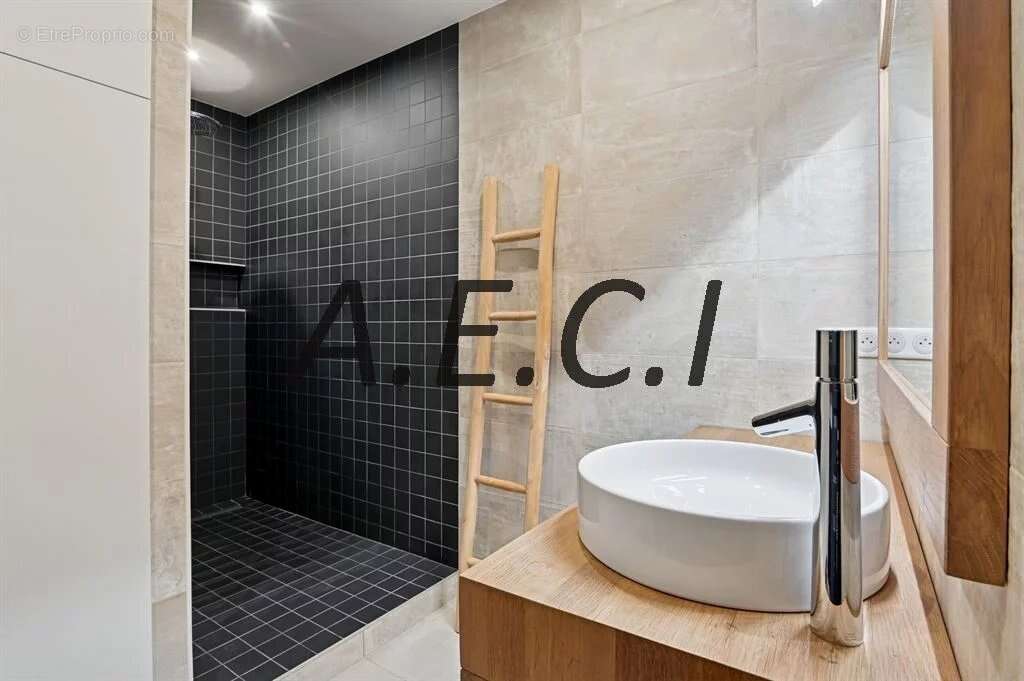 Appartement à BOIS-COLOMBES