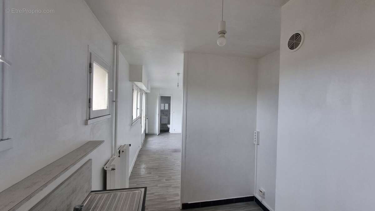 Appartement à SARTROUVILLE