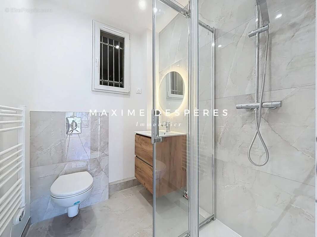 Appartement à PARIS-11E