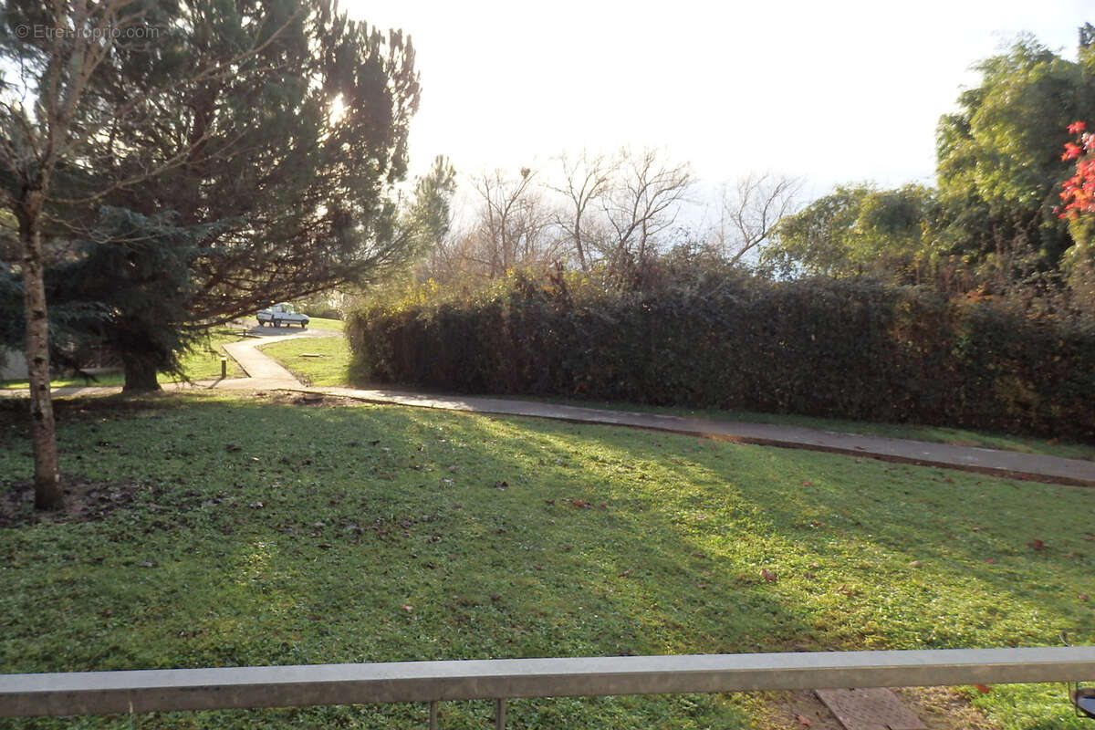 Appartement à ESCASSEFORT