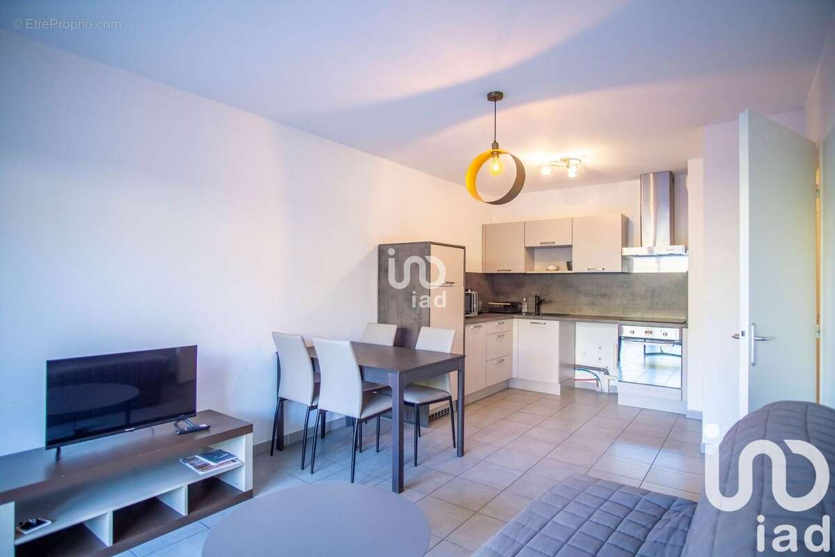 Photo 6 - Appartement à ROQUEBRUNE-SUR-ARGENS