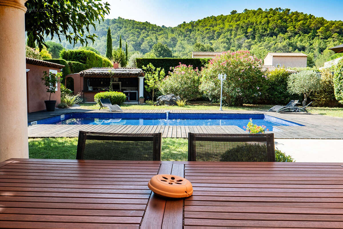 NEOULES Maison 5 pièces avec piscine et studio indépendant au calme absolu - photo 3