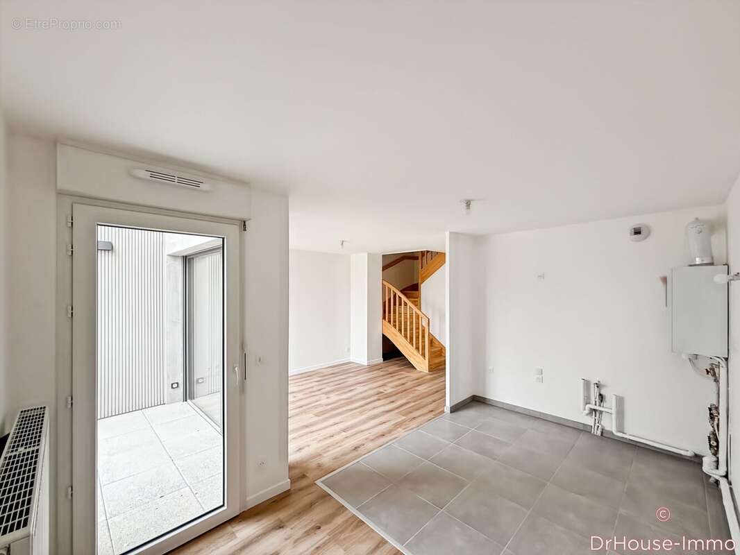 Appartement 61 m² à Merignac  - photo 30